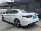 2017 Alfa Romeo Giulia 2.0T 200HP L4 8AT