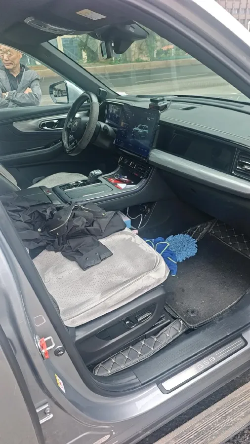 2022 GAC Trumpchi GS8 2.0T 252HP L4 8AT,autocango,china used car exporter,china ev exporter,chinese used car exporter,chinese used ev exporter