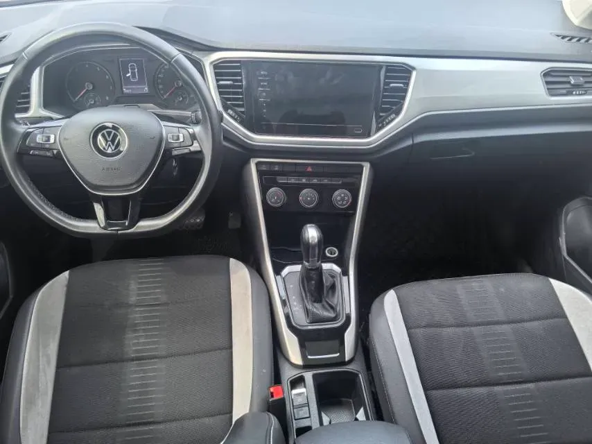 2021 Volkswagen T-Roc 1.4T 150HP L4 7DCT,autocango,china used car exporter,china ev exporter,chinese used car exporter,chinese used ev exporter