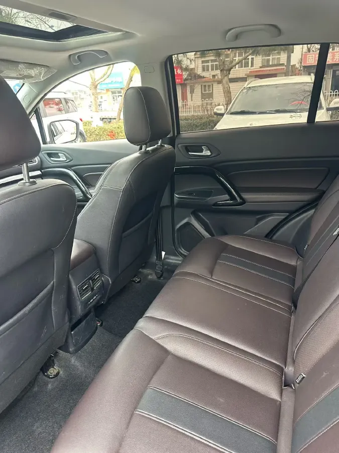 2018 GAC Trumpchi GS4 1.5T 152HP L4 6MT,autocango,china used car exporter,china ev exporter,chinese used car exporter,chinese used ev exporter