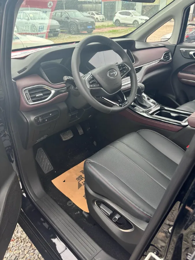 2023 GAC Trumpchi M6 1.5T 177HP L4 7DCT,autocango,china used car exporter,china ev exporter,chinese used car exporter,chinese used ev exporter