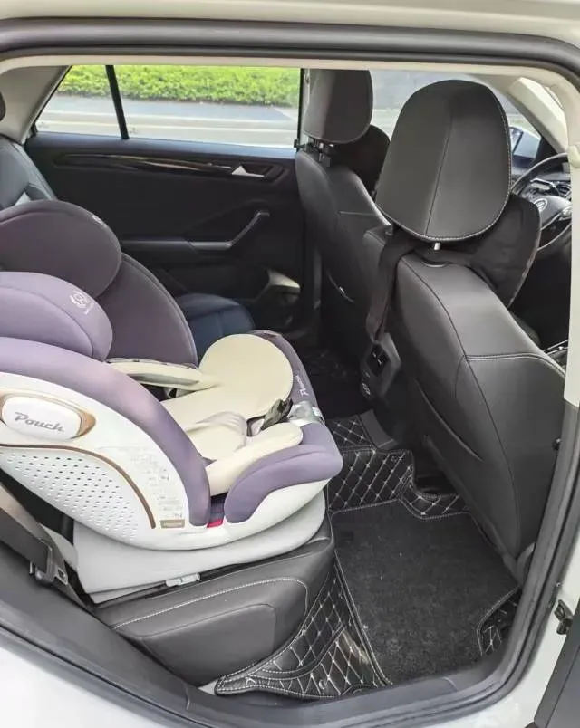 2022 Volkswagen T-Roc 1.4T 150HP L4 7DCT,autocango,china used car exporter,china ev exporter,chinese used car exporter,chinese used ev exporter