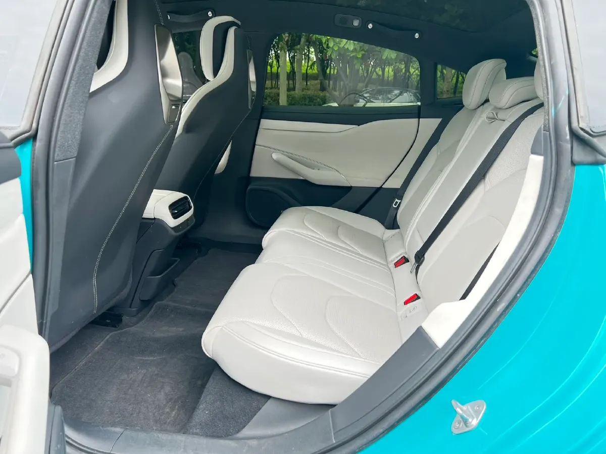 2024 MI SU7 BEV 73.6KWH,autocango,china used car exporter,china ev exporter,chinese used car exporter,chinese used ev exporter