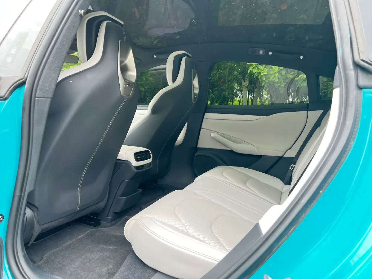 2024 MI SU7 BEV 73.6KWH,autocango,china used car exporter,china ev exporter,chinese used car exporter,chinese used ev exporter