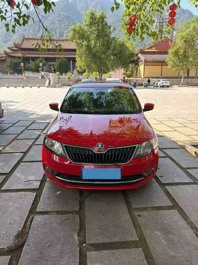 2019 Skoda Rapid Spaceback 1.5L 112HP L4 6AT,autocango,china used car exporter,china ev exporter,chinese used car exporter,chinese used ev exporter