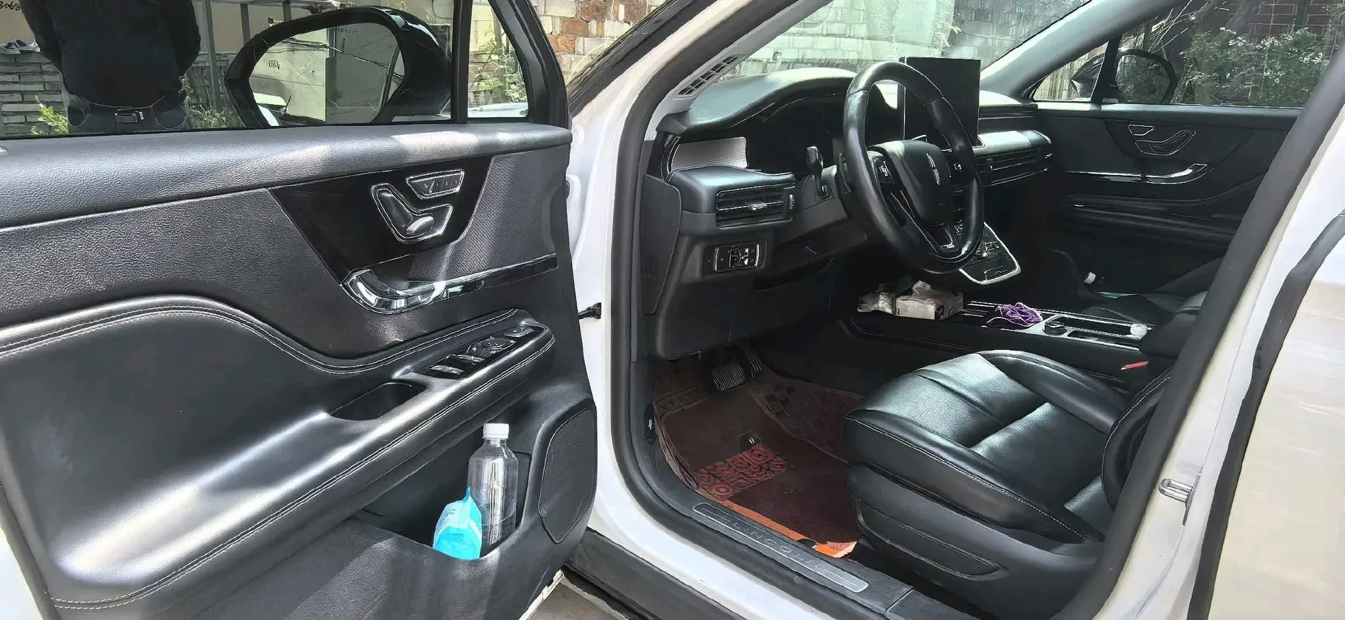 2022 Lincoln Corsair 2.0T 245HP L4 8AT,autocango,china used car exporter,china ev exporter,chinese used car exporter,chinese used ev exporter