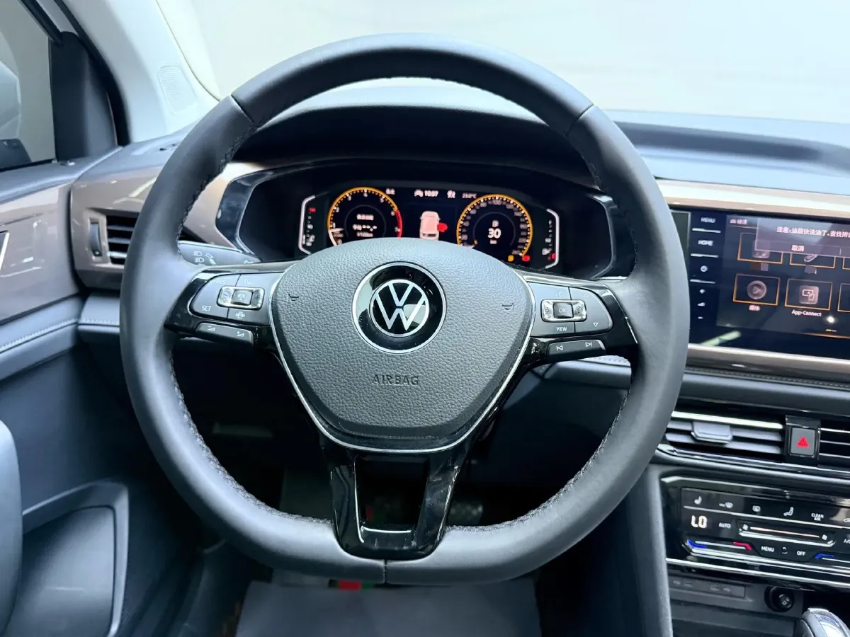 2022 Volkswagen Tharu 1.4T 150HP L4 7DCT,autocango,china used car exporter,china ev exporter,chinese used car exporter,chinese used ev exporter