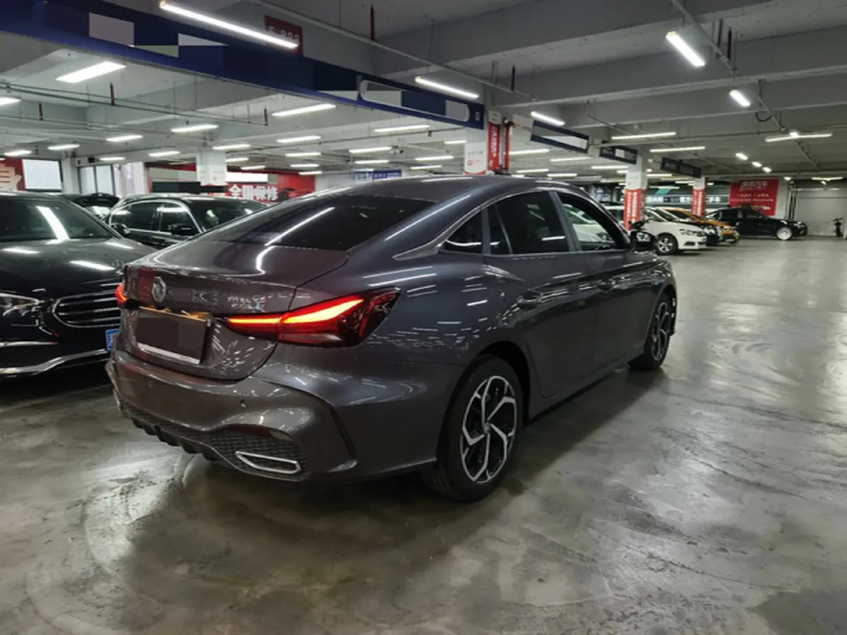2025 MG 5 1.5T 181HP L4 7DCT,autocango,china used car exporter,china ev exporter,chinese used car exporter,chinese used ev exporter