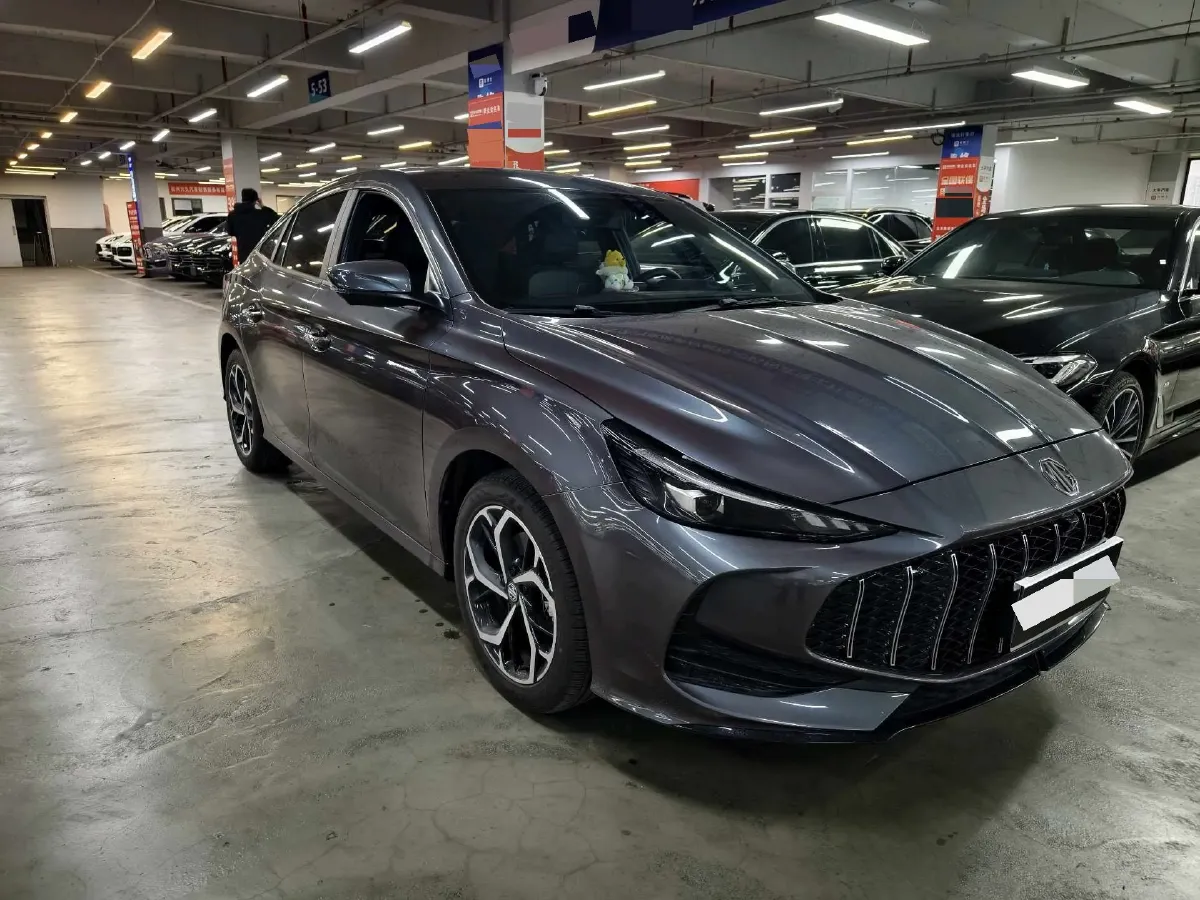 2025 MG 5 1.5T 181HP L4 7DCT,autocango,china used car exporter,china ev exporter,chinese used car exporter,chinese used ev exporter