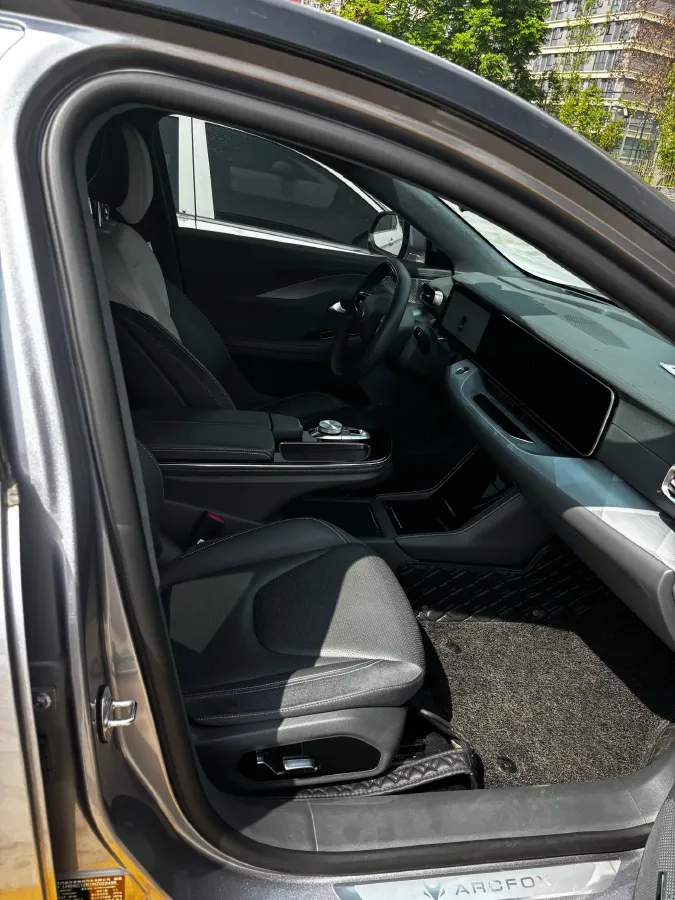 2021 ARCFOX αS BEV 93.6KWH,autocango,china used car exporter,china ev exporter,chinese used car exporter,chinese used ev exporter