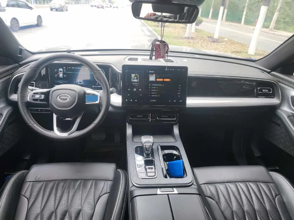 2022 GAC Trumpchi GS8 2.0T 252HP L4 8AT,autocango,china used car exporter,china ev exporter,chinese used car exporter,chinese used ev exporter