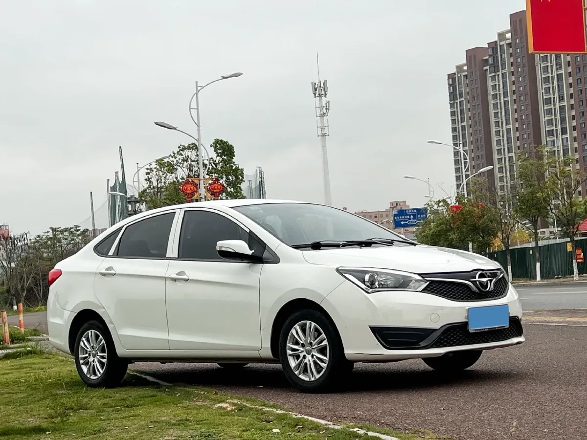 2017 HaiMa M3 1.5L 112HP L4 5MT,autocango,china used car exporter,china ev exporter,chinese used car exporter,chinese used ev exporter