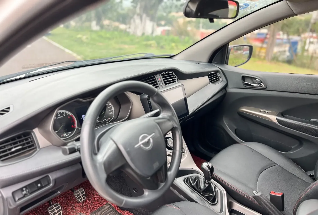 2017 HaiMa M3 1.5L 112HP L4 5MT,autocango,china used car exporter,china ev exporter,chinese used car exporter,chinese used ev exporter