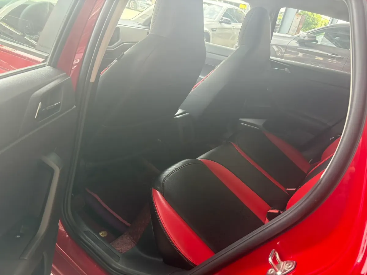 2021 Bestune T55 1.5T 169HP L4 7DCT,autocango,china used car exporter,china ev exporter,chinese used car exporter,chinese used ev exporter