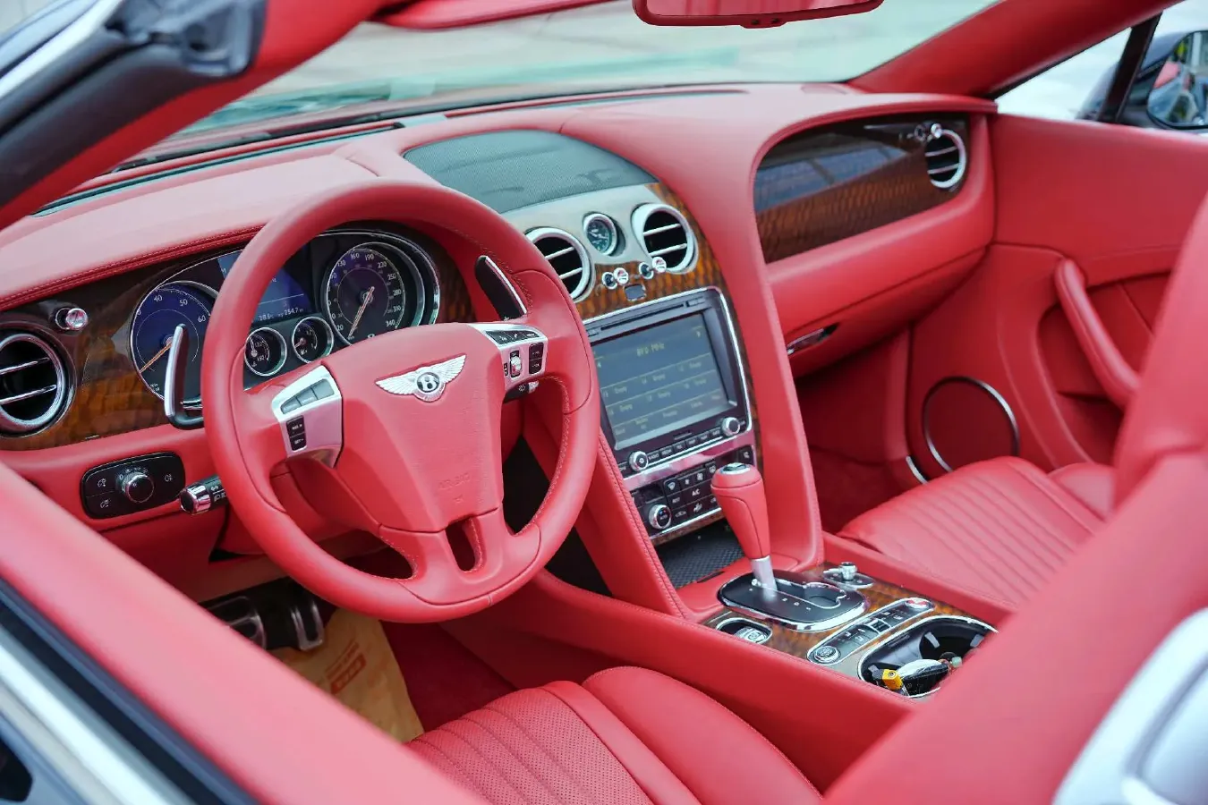 2017 Bentley Continental 4.0T 507HP V8 8AT,autocango,china used car exporter,china ev exporter,chinese used car exporter,chinese used ev exporter