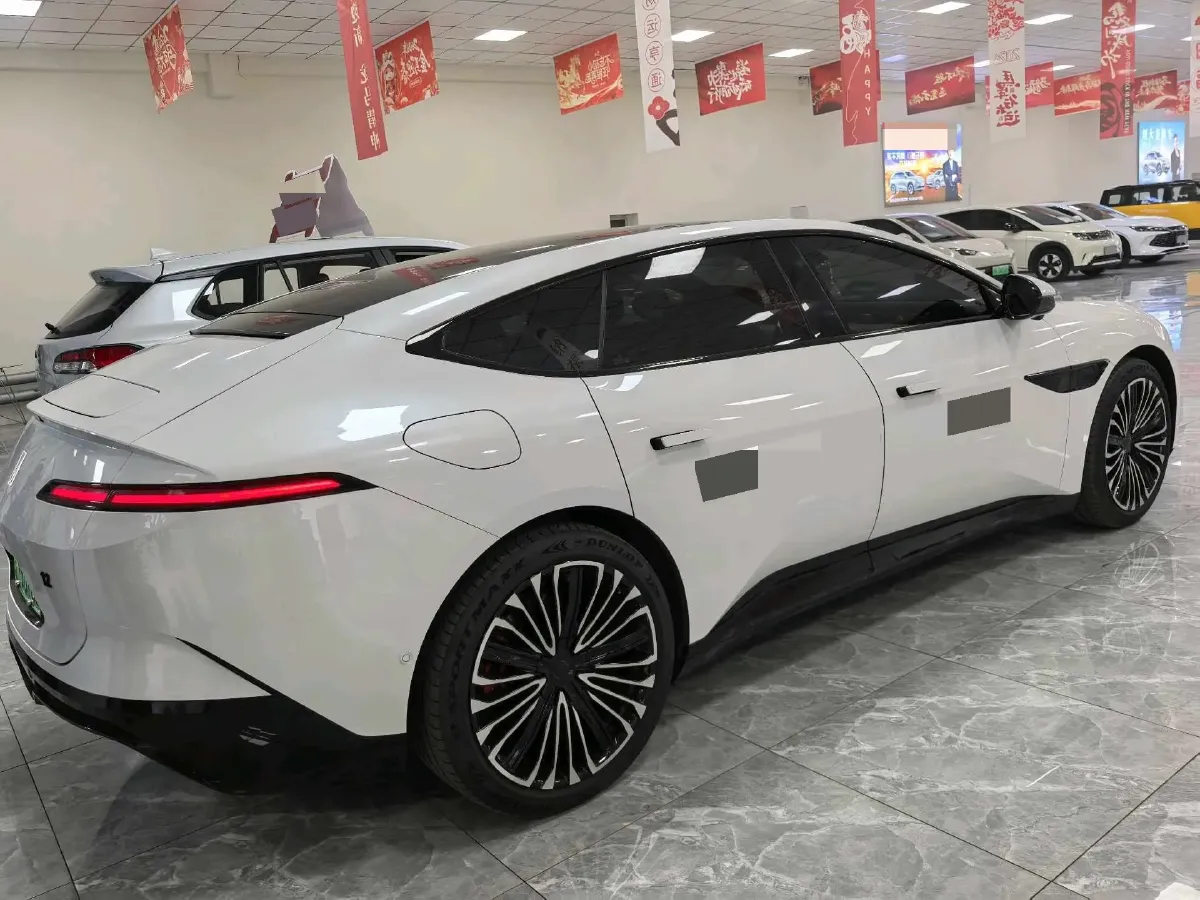 2025 Avatr 12 1.5T 156HP L4 REEV 39.05KWH,autocango,china used car exporter,china ev exporter,chinese used car exporter,chinese used ev exporter