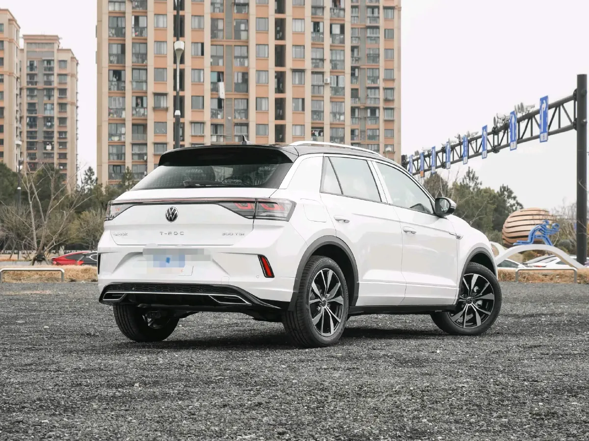 2025 Volkswagen T-Roc 1.5T 160HP L4 7DCT,autocango,china used car exporter,china ev exporter,chinese used car exporter,chinese used ev exporter