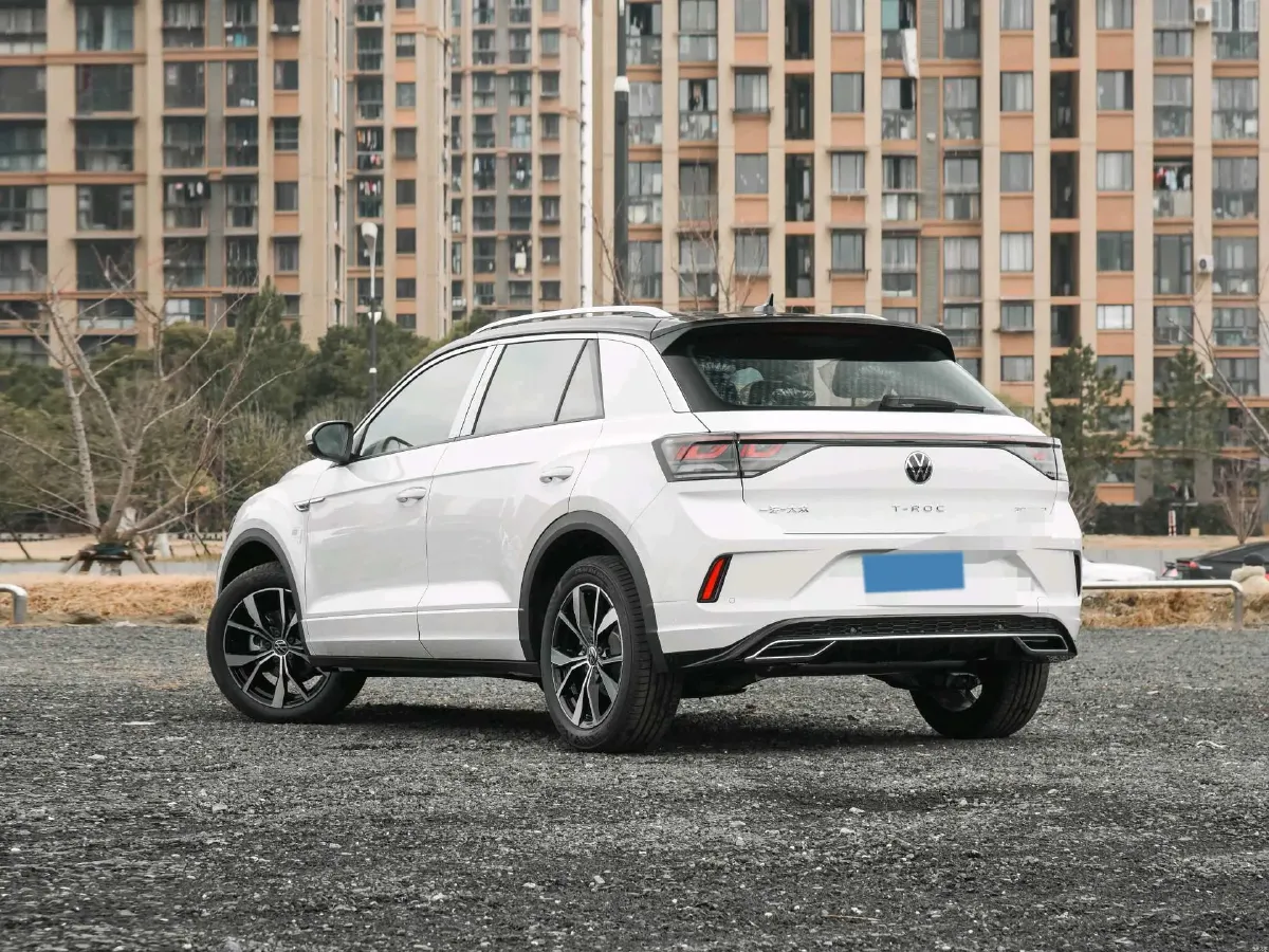 2025 Volkswagen T-Roc 1.5T 160HP L4 7DCT,autocango,china used car exporter,china ev exporter,chinese used car exporter,chinese used ev exporter