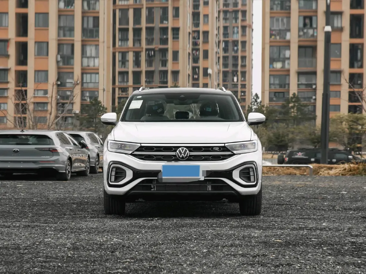 2025 Volkswagen T-Roc 1.5T 160HP L4 7DCT,autocango,china used car exporter,china ev exporter,chinese used car exporter,chinese used ev exporter