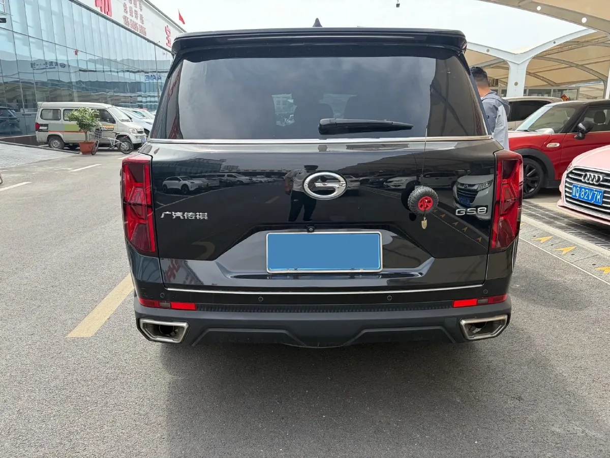 2022 GAC Trumpchi GS8 2.0T 252HP L4 8AT,autocango,china used car exporter,china ev exporter,chinese used car exporter,chinese used ev exporter