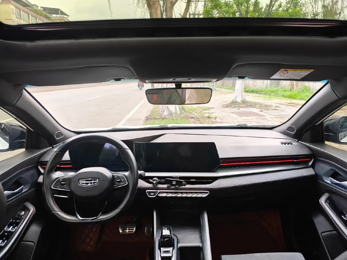 2022 Geely Binray 1.5T 181HP L4 7DCT,autocango,china used car exporter,china ev exporter,chinese used car exporter,chinese used ev exporter