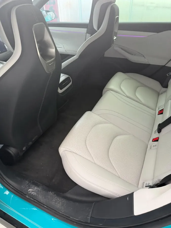 2024 MI SU7 BEV 73.6KWH,autocango,china used car exporter,china ev exporter,chinese used car exporter,chinese used ev exporter