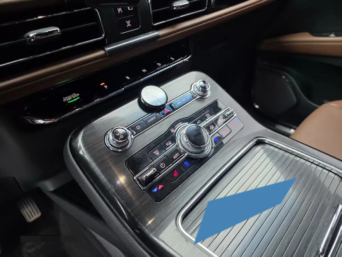 2021 Lincoln Nautilus 2.0T 245HP L4 8AT,autocango,china used car exporter,china ev exporter,chinese used car exporter,chinese used ev exporter