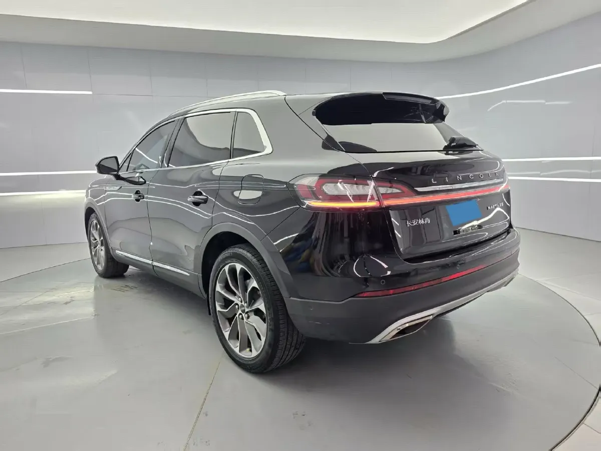 2021 Lincoln Nautilus 2.0T 245HP L4 8AT,autocango,china used car exporter,china ev exporter,chinese used car exporter,chinese used ev exporter