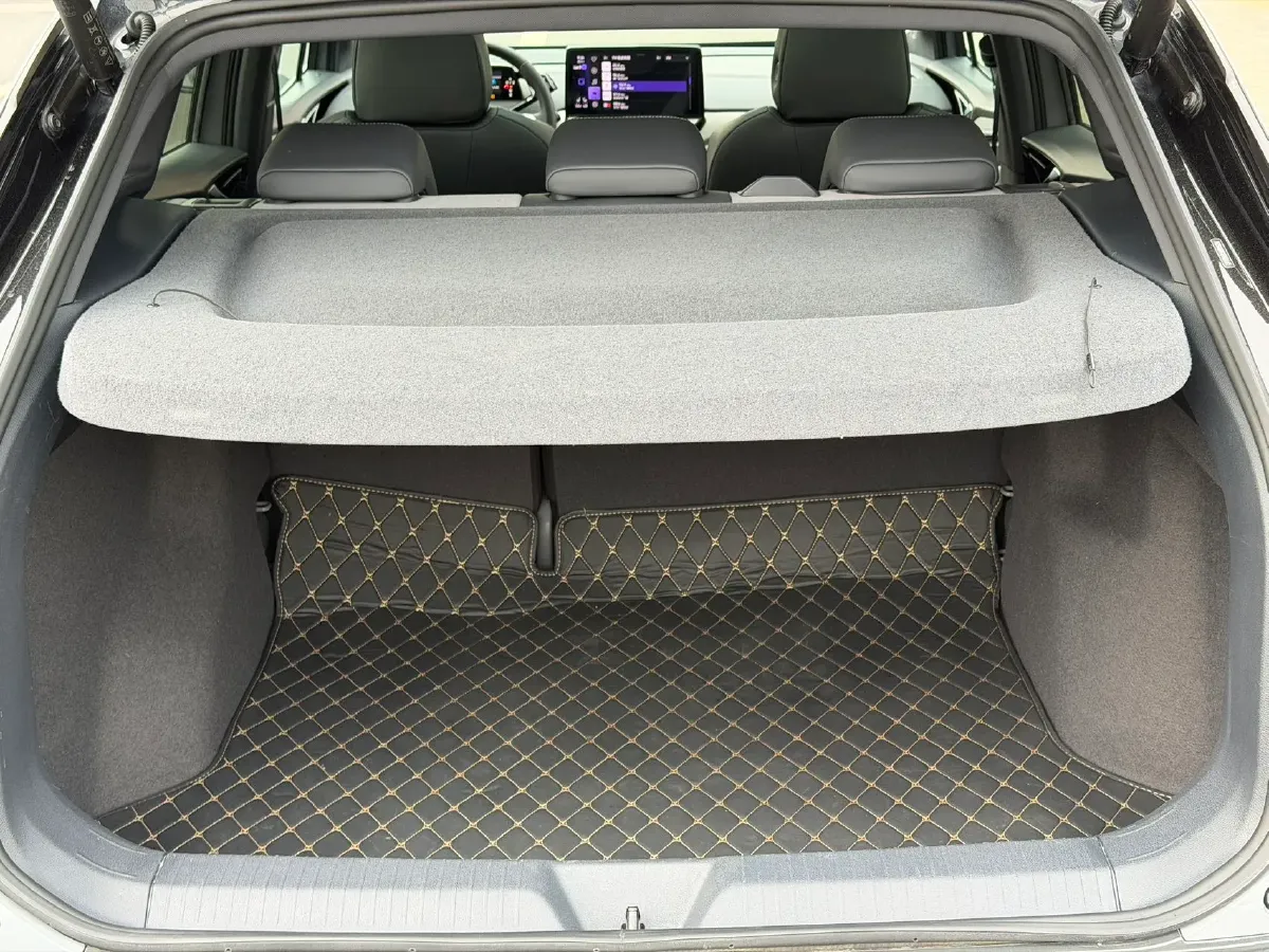 2021 Xpeng P5 BEV 71.4KWH,autocango,china used car exporter,china ev exporter,chinese used car exporter,chinese used ev exporter