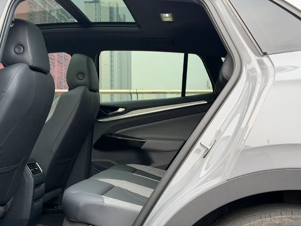 2021 Xpeng P5 BEV 71.4KWH,autocango,china used car exporter,china ev exporter,chinese used car exporter,chinese used ev exporter