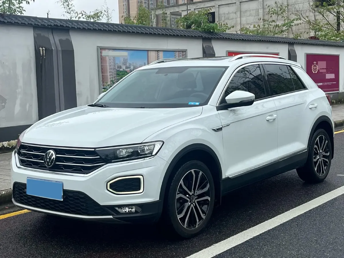 2021 Volkswagen T-Roc 1.4T 150HP L4 7DCT,autocango,china used car exporter,china ev exporter,chinese used car exporter,chinese used ev exporter