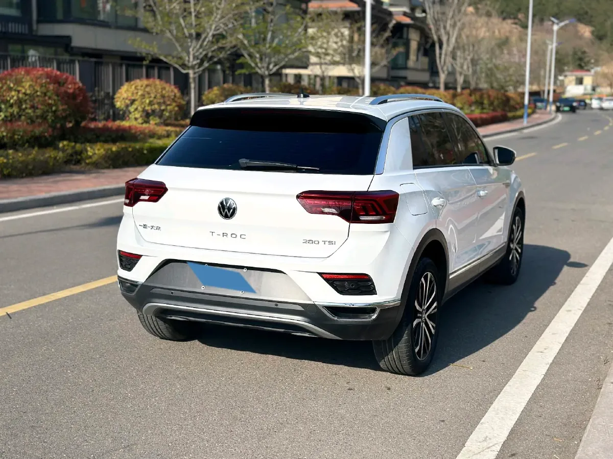 2021 Volkswagen T-Roc 1.4T 150HP L4 7DCT,autocango,china used car exporter,china ev exporter,chinese used car exporter,chinese used ev exporter