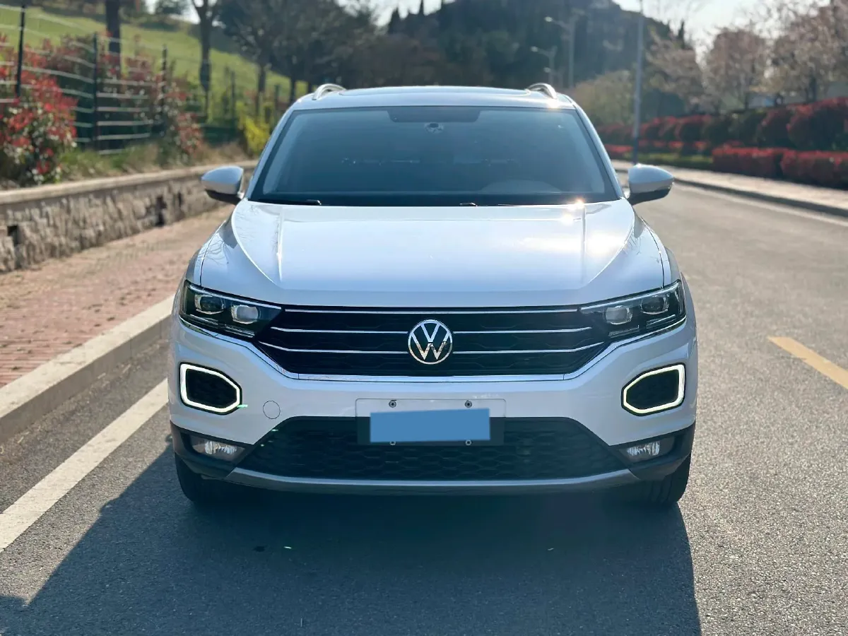 2021 Volkswagen T-Roc 1.4T 150HP L4 7DCT,autocango,china used car exporter,china ev exporter,chinese used car exporter,chinese used ev exporter