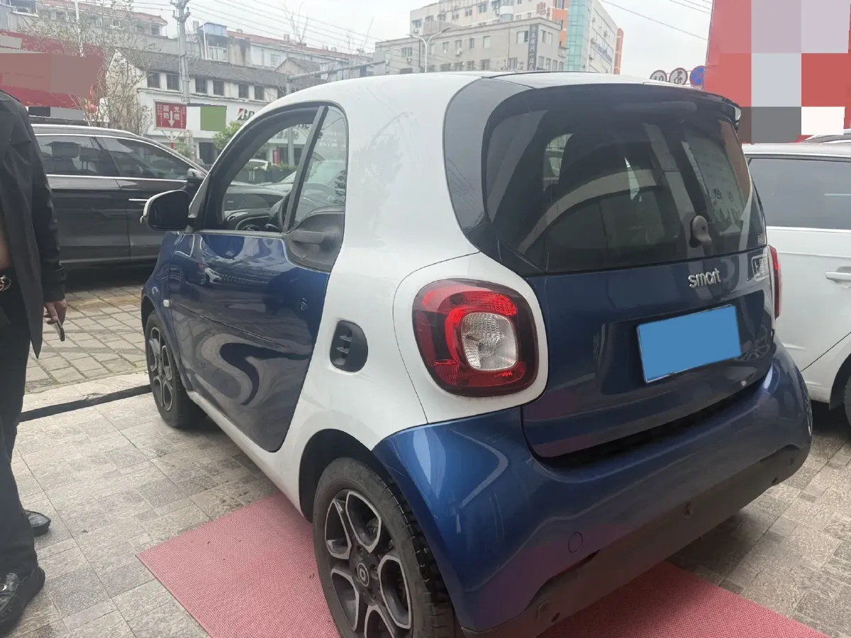 2019 Smart smart fortwo 0.9T 90HP L3 6DCT,autocango,china used car exporter,china ev exporter,chinese used car exporter,chinese used ev exporter