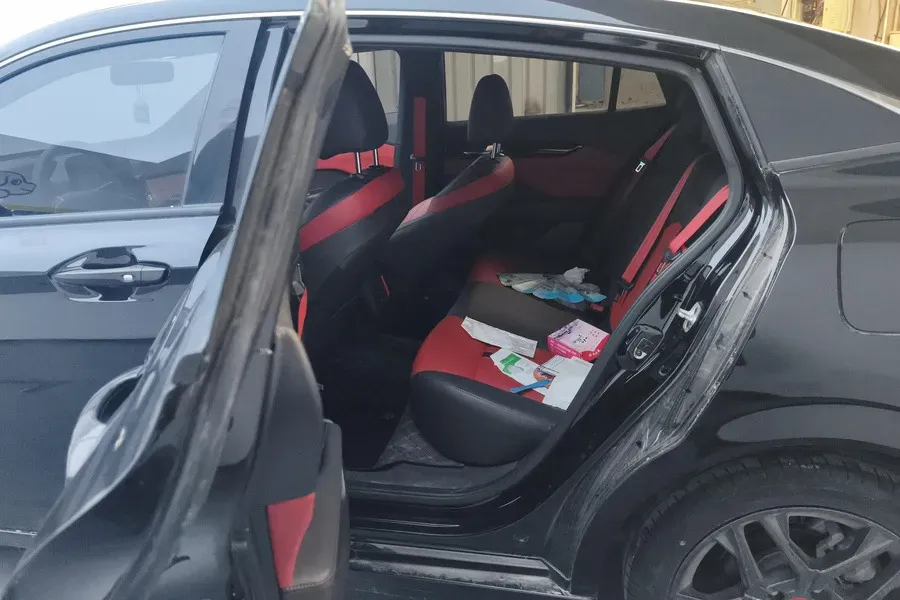 2021 DongFeng Aeolus YiXuan 1.5T 150HP L4 6DCT,autocango,china used car exporter,china ev exporter,chinese used car exporter,chinese used ev exporter