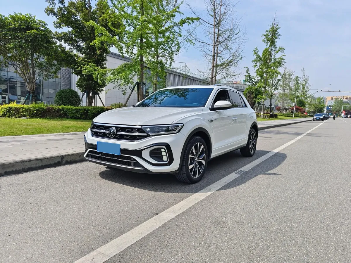 2024 Volkswagen T-Roc 1.5T 160HP L4 7DCT,autocango,china used car exporter,china ev exporter,chinese used car exporter,chinese used ev exporter