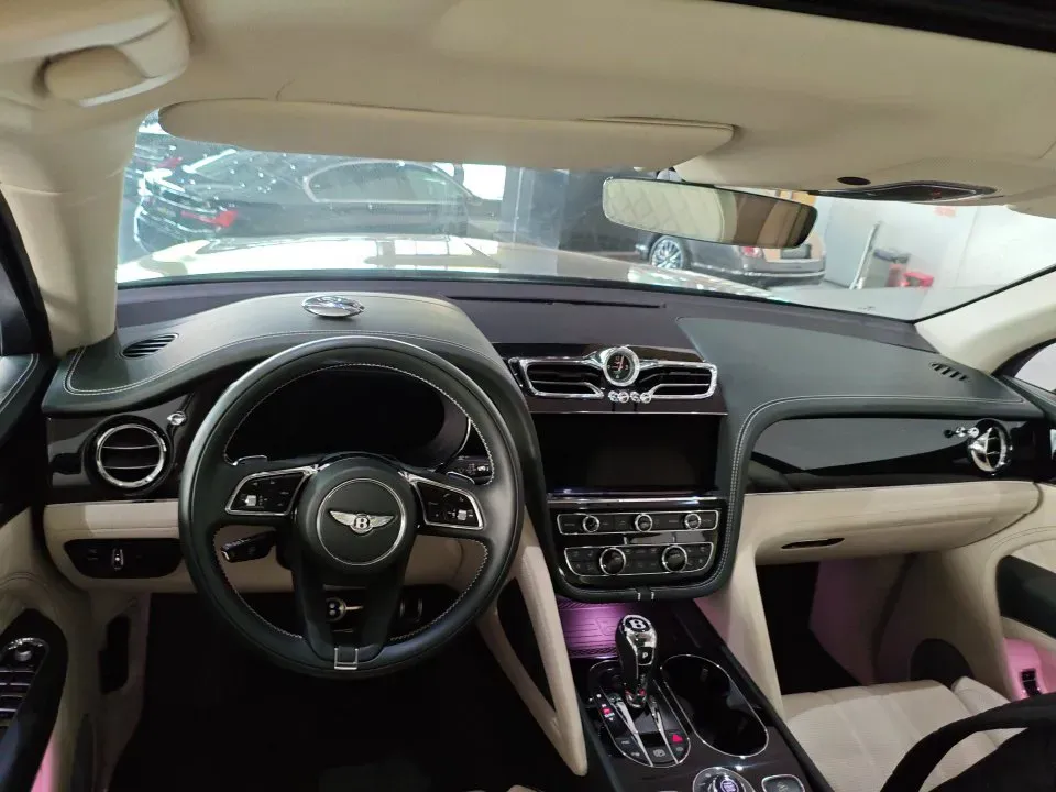 2021 Bentley Flying Spur 4.0T 550HP V8 8DCT,autocango,china used car exporter,china ev exporter,chinese used car exporter,chinese used ev exporter