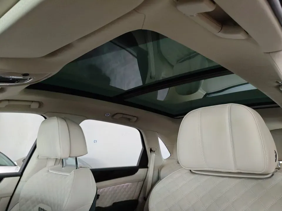 2021 Bentley Flying Spur 4.0T 550HP V8 8DCT,autocango,china used car exporter,china ev exporter,chinese used car exporter,chinese used ev exporter