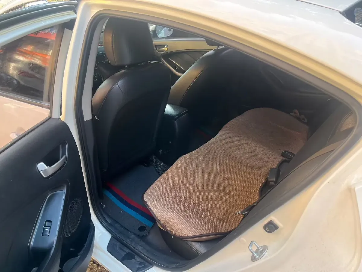 2016 Kia K3 1.6L 128HP L4 6MT,autocango,china used car exporter,china ev exporter,chinese used car exporter,chinese used ev exporter