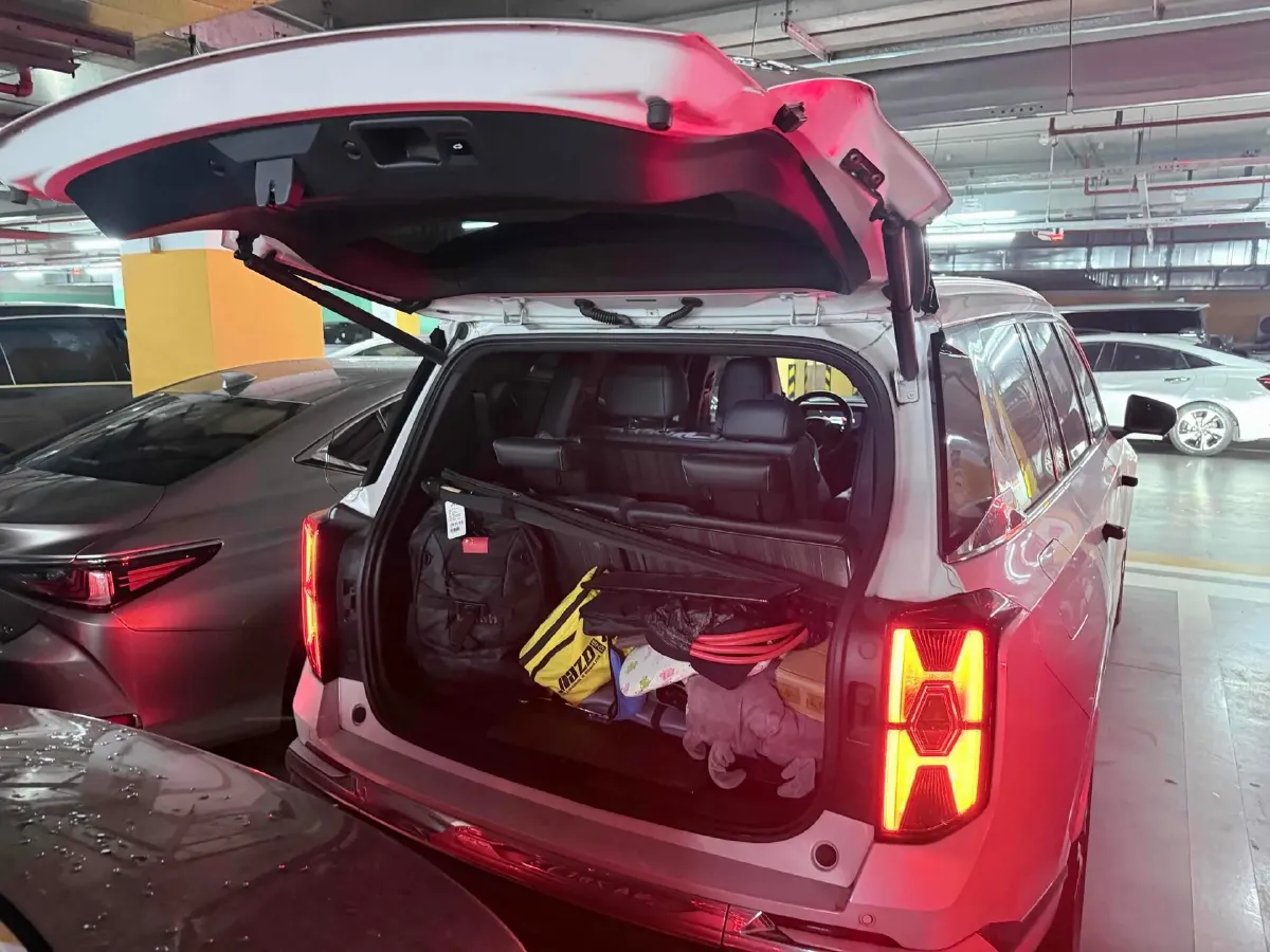 2022 GAC Trumpchi GS8 2.0T 190HP L4 E-CVT Hybrid,autocango,china used car exporter,china ev exporter,chinese used car exporter,chinese used ev exporter