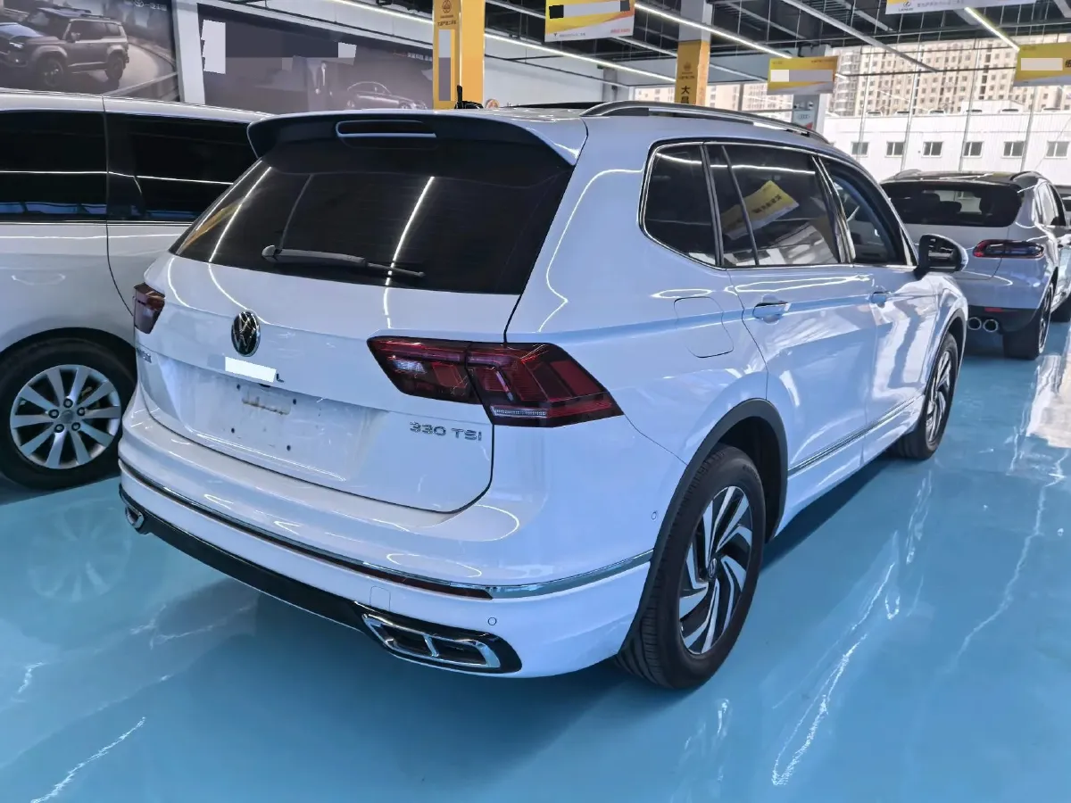 2024 Volkswagen Tiguan L 2.0T 186HP L4 7DCT,autocango,china used car exporter,china ev exporter,chinese used car exporter,chinese used ev exporter