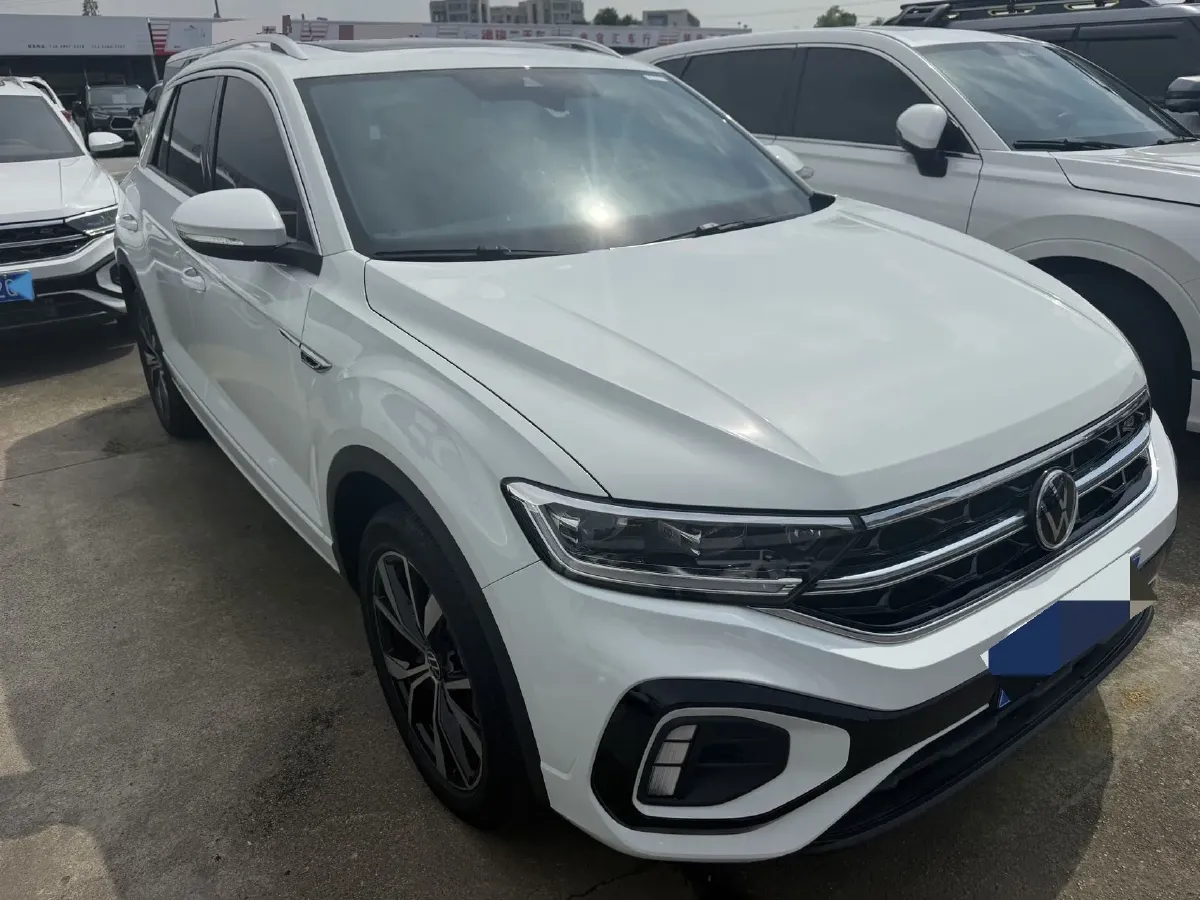 2025 Volkswagen T-Roc 1.5T 160HP L4 7DCT,autocango,china used car exporter,china ev exporter,chinese used car exporter,chinese used ev exporter