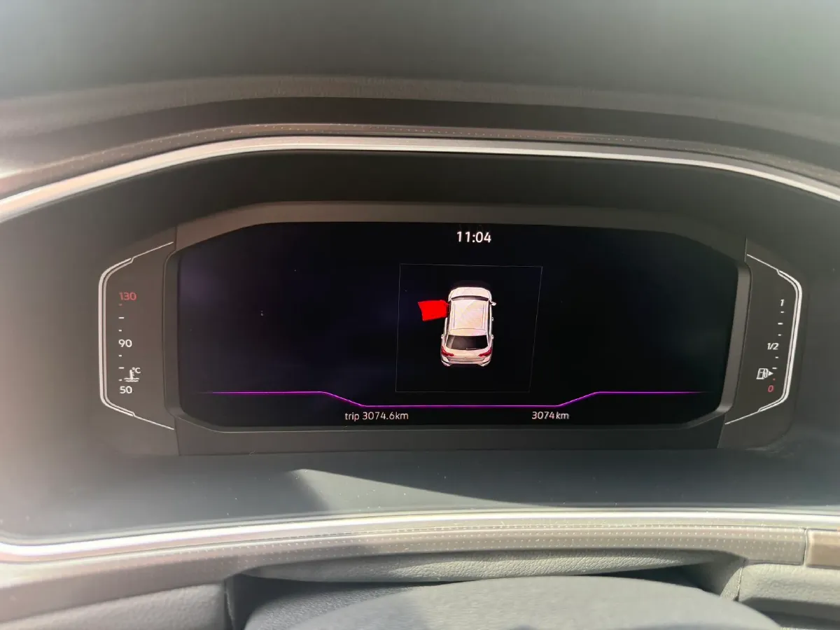 2025 Volkswagen T-Roc 1.5T 160HP L4 7DCT,autocango,china used car exporter,china ev exporter,chinese used car exporter,chinese used ev exporter