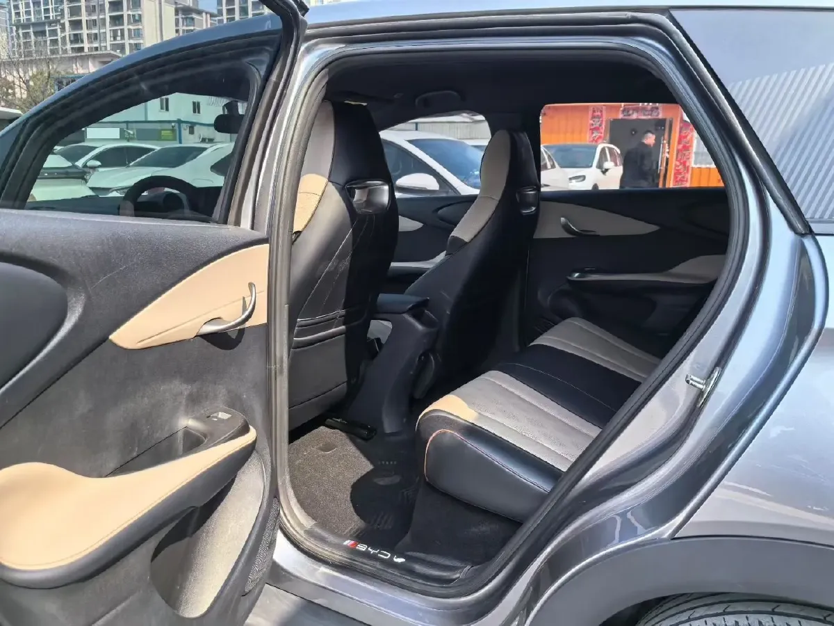 2023 BYD Dolphin BEV 44.928KWH,autocango,china used car exporter,china ev exporter,chinese used car exporter,chinese used ev exporter