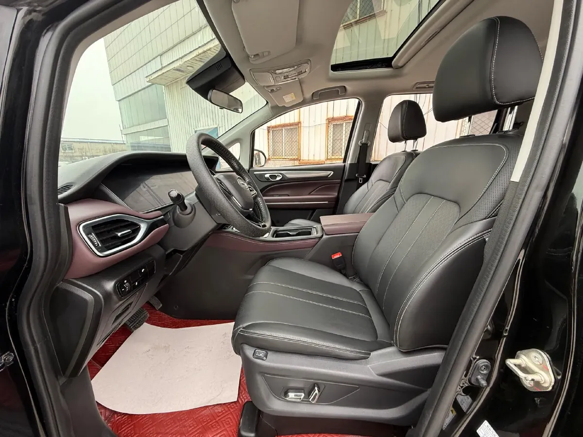2021 GAC Trumpchi M6 1.5T 169HP L4 7DCT,autocango,china used car exporter,china ev exporter,chinese used car exporter,chinese used ev exporter