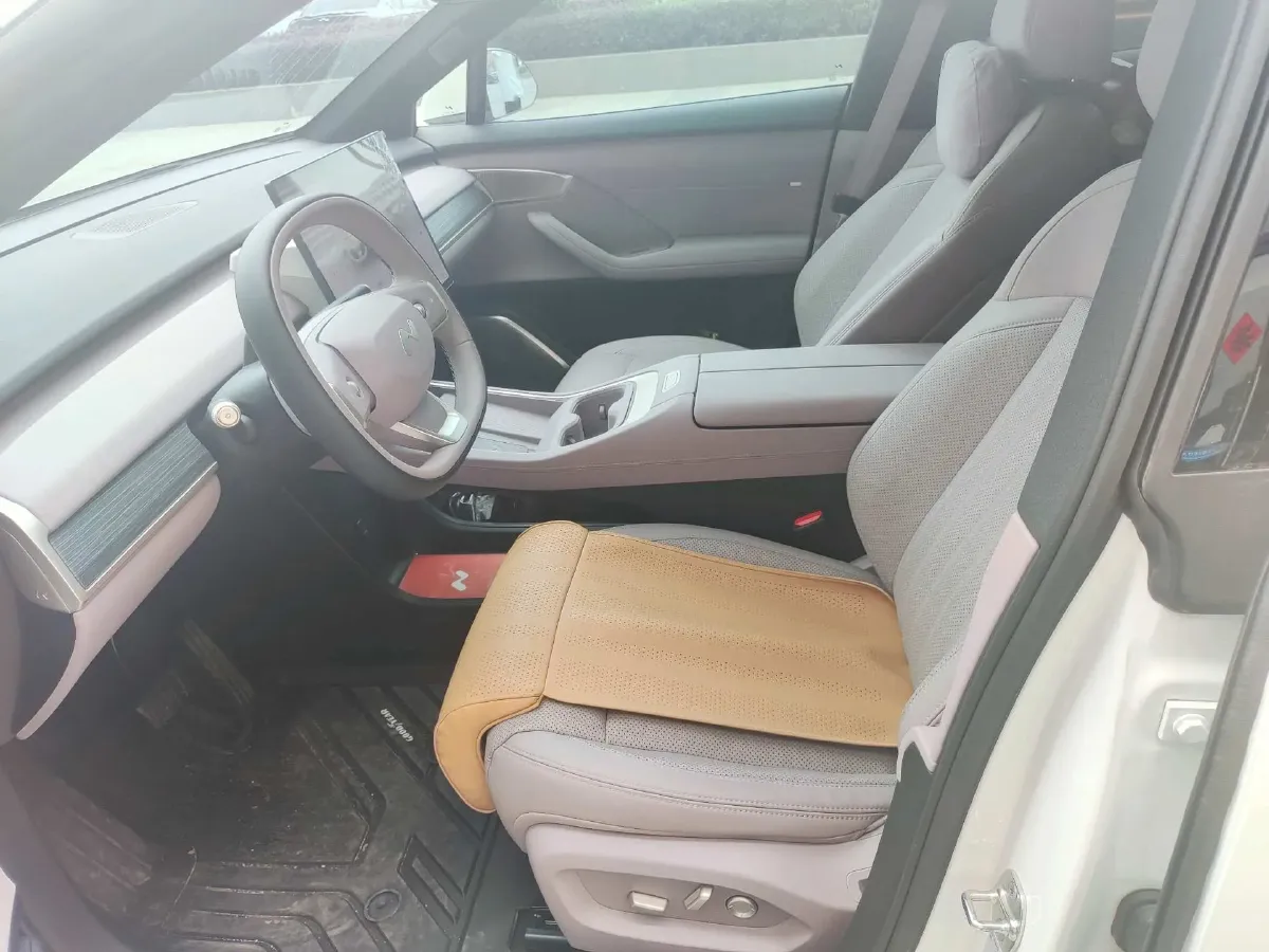 2024 ONVO L60 BEV 60KWH,autocango,china used car exporter,china ev exporter,chinese used car exporter,chinese used ev exporter