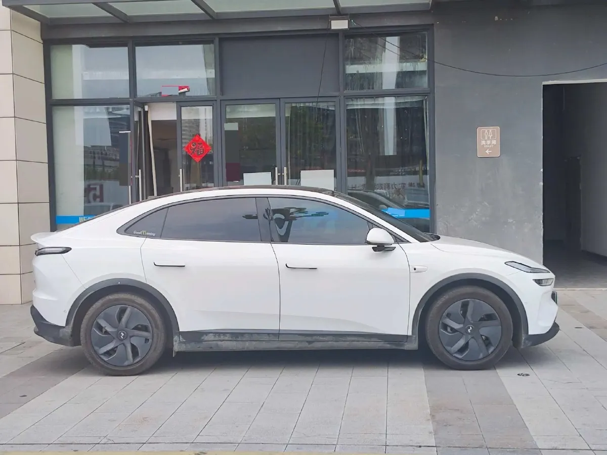 2024 ONVO L60 BEV 60KWH,autocango,china used car exporter,china ev exporter,chinese used car exporter,chinese used ev exporter