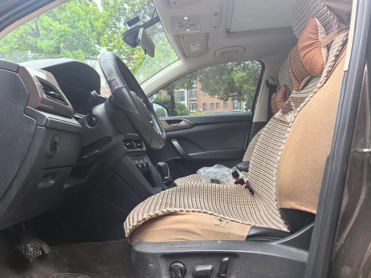 2020 Volkswagen Tharu 2.0T 186HP L4 7DCT,autocango,china used car exporter,china ev exporter,chinese used car exporter,chinese used ev exporter