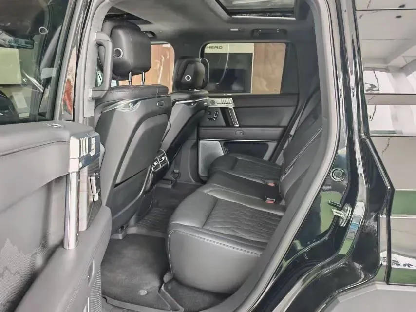 2023 M Hero 917 REEV 197HP 2AT REEV 65.8KWH,autocango,china used car exporter,china ev exporter,chinese used car exporter,chinese used ev exporter