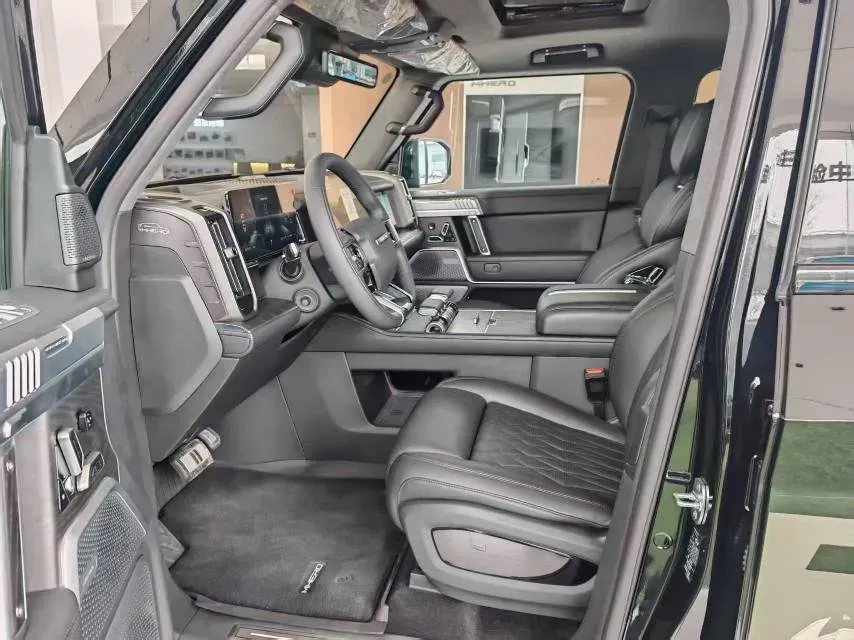 2023 M Hero 917 REEV 197HP 2AT REEV 65.8KWH,autocango,china used car exporter,china ev exporter,chinese used car exporter,chinese used ev exporter